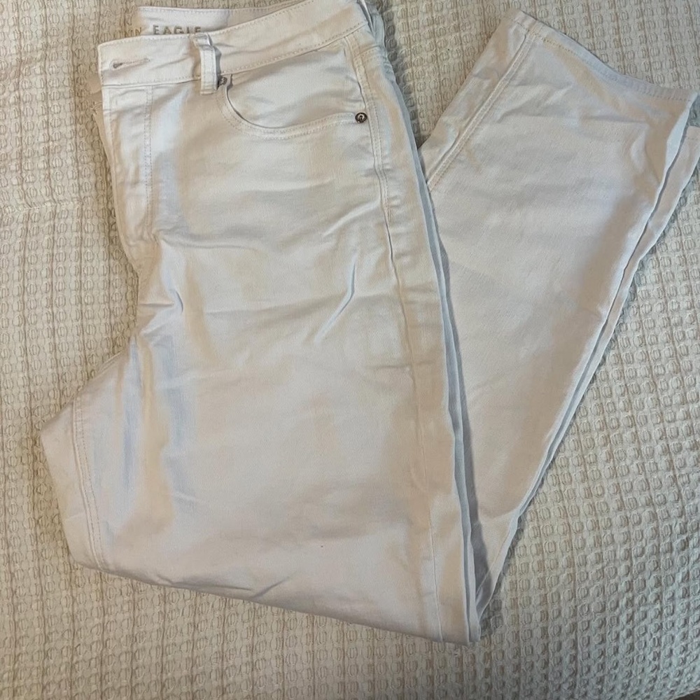 American Eagle Outfitters White Straight Stretch Leg Mom Jeans | 12